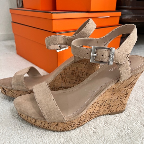 Charles David Beige Suede Wedge Sandals - Picture 1 of 2